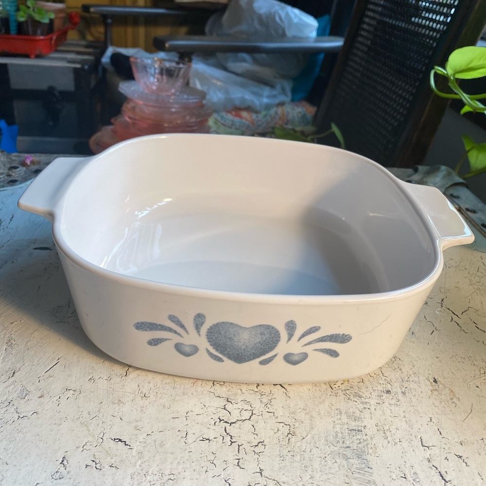 Corning Ware 2 Quart Blue Heart Casserole Pan